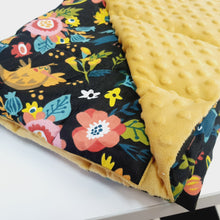 Carica l&#39;immagine nel visualizzatore di Gallery, BIRDS &#39;N&#39; FLOWERS WEIGHTED BLANKET