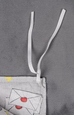 ties feature on the weighted blanket cover