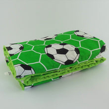 Carica l&#39;immagine nel visualizzatore di Gallery, 100x150cm, Football &amp; Green Minky Weighted Blanket, 4kg