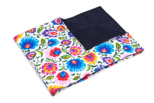 Carica l&#39;immagine nel visualizzatore di Gallery, folk cotton weighted blanket made with navy blue cotton  by sensory owl