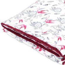Carica l&#39;immagine nel visualizzatore di Gallery, Dreamcatchers &amp; Cherry Red Minky Weighted Blanket