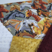 Carica l&#39;immagine nel visualizzatore di Gallery, horses minky wieghted blanket | sensory owl