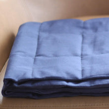 Carica l&#39;immagine nel visualizzatore di Gallery, NAVY BLUE COTTON WEIGHTED BLANKET | SENSORY OWL