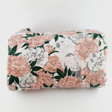 Carica l&#39;immagine nel visualizzatore di Gallery, PEONIES MINKY WEIGHTED BLANKET | SENSORY OWL