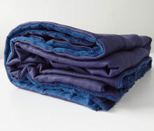 Carica l&#39;immagine nel visualizzatore di Gallery, NAVY BLUE COTTON MINKY WEIGHTED BLANKET Sensoryowl