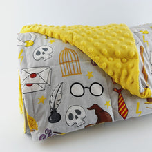 Carica l&#39;immagine nel visualizzatore di Gallery, SCHOOL OF MAGIC WEIGHTED BLANKET harry potter style made by sensory owl
